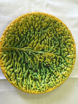 Green and Yellow Leaf Pattern Plate