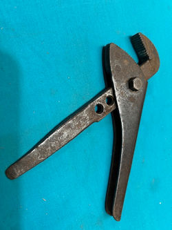 Vintage Polop Adjustable 7" Wrench.