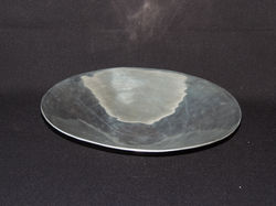 0758 - Bandeja Redonda P Aluminio Batido