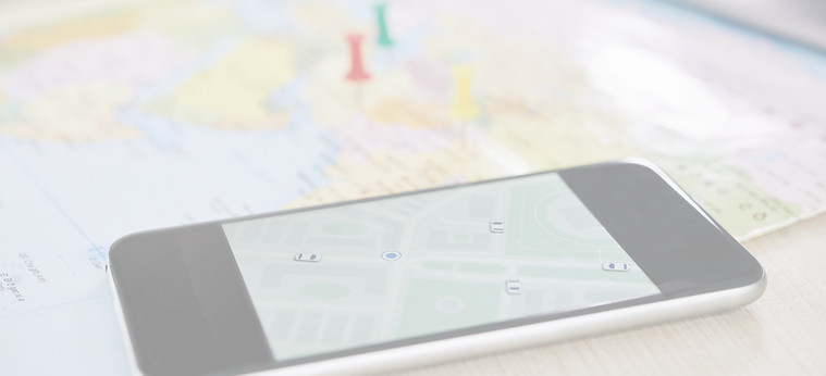 closeup-of-smartphone-with-gps-applicati