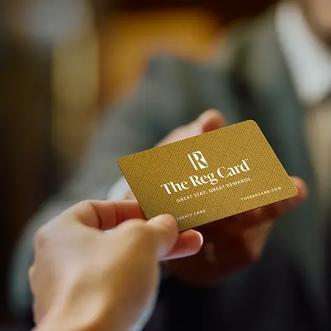 regcard_goldcard_lifestyle.webp