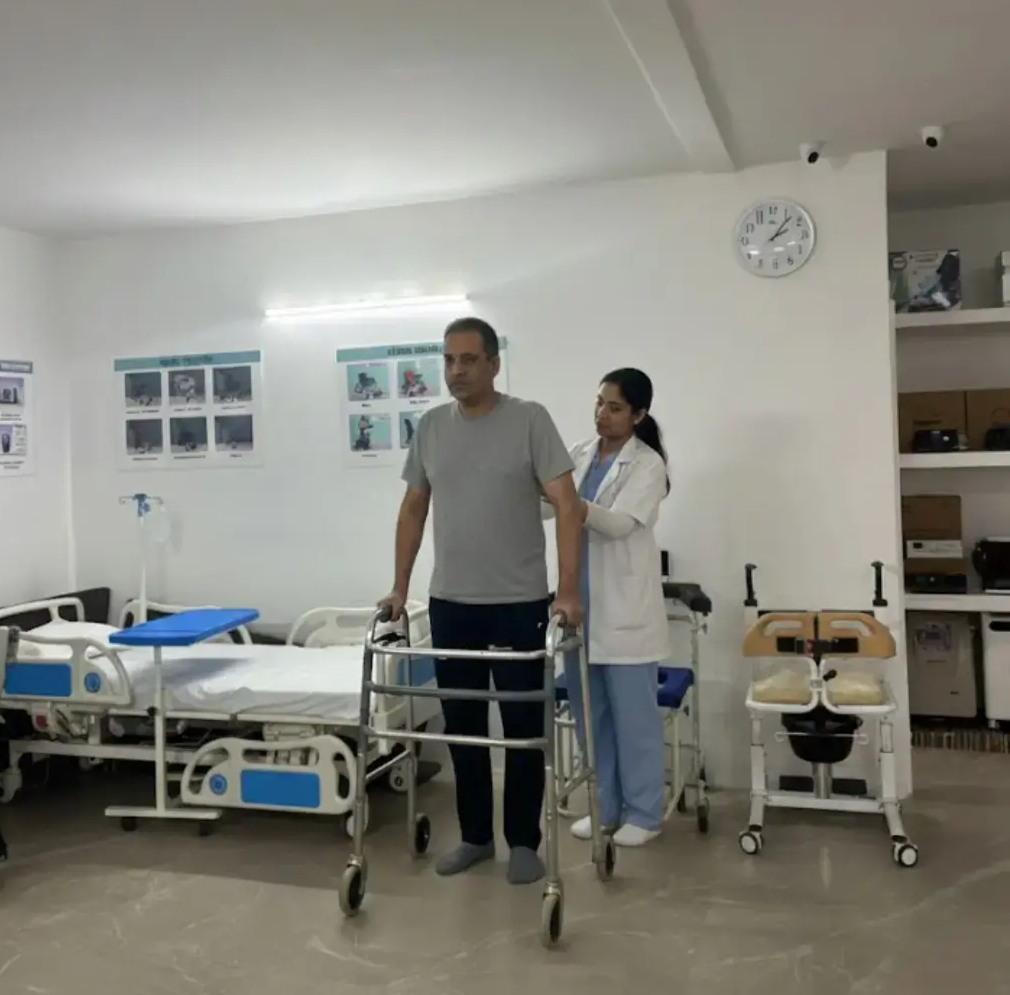 Post knee or hip replacement physiotherapy at the Mohali centre