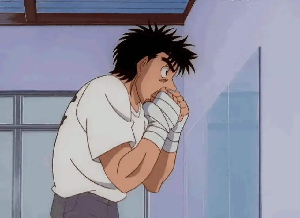 Ippo shadow-boxes in preparation