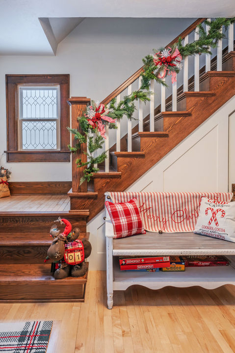 Airbnb stairwell decorated for Christmas