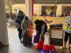 Basic Necessities Contribution in Collaboration with Seputeh Parliament – YB Teresa Kok