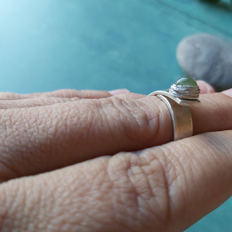 Thumbnail: Seadragon Silver silver & prehnite over-and-under ring hallmarked