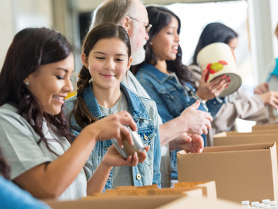 Make a difference in your community & volunteer with us!