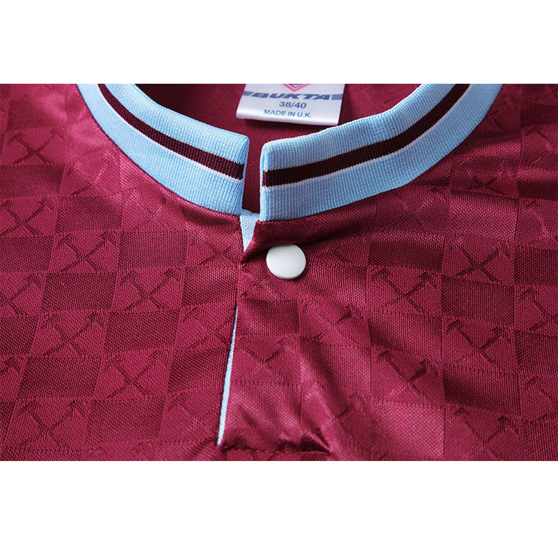 Thumbnail: Retro Irons Home Shirt 1989/1990
