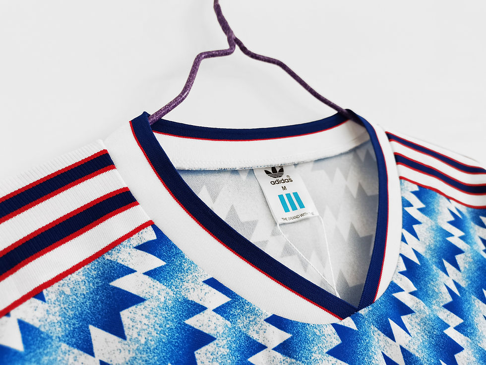 Thumbnail: Retro Manchester United Away Shirt 1990/1992