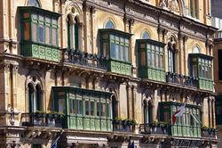 balconies-895055_1920