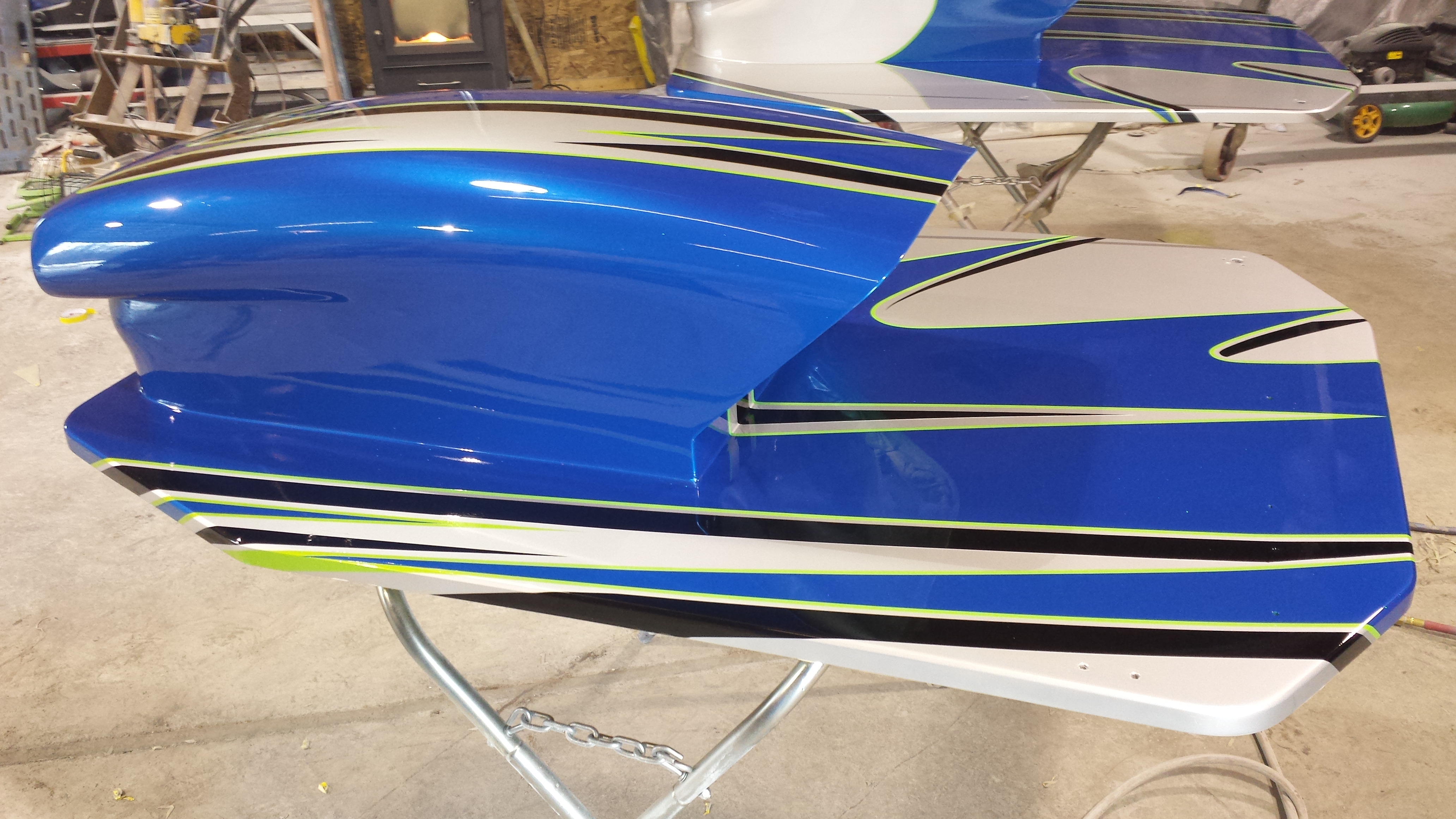 custom boat painting