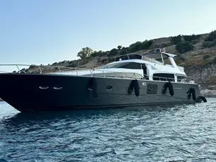 A Guide for First-Time Yacht Charters: What Should You Pay Attention to?