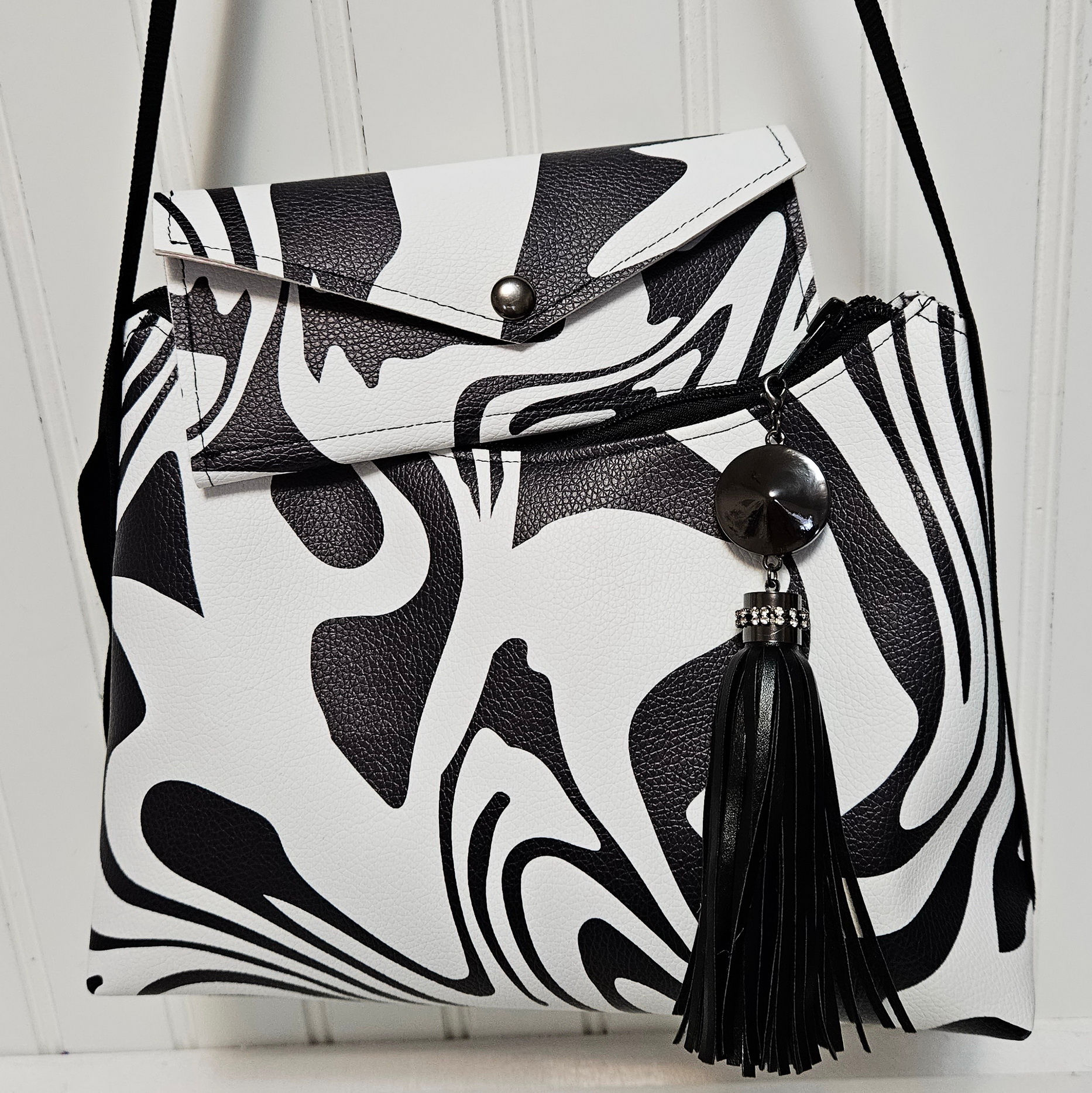 Elegent Black and White Set