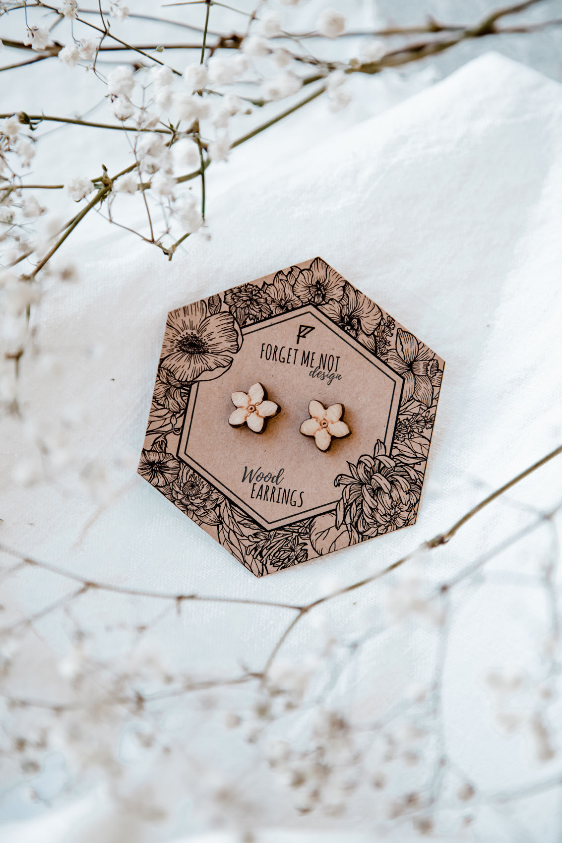 Lemmikki nappikorvakorut