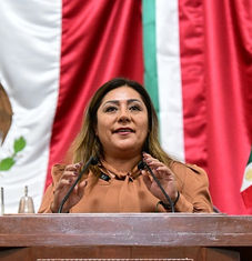 Xóchitl Bravo presenta iniciativa a la Carta Magna de la CDMX sobre tope presupuestal al Congreso local, se pondrá orden 