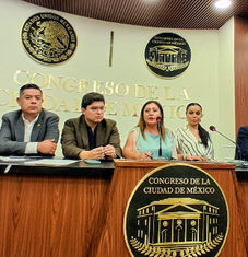 Morena exhibe red internacional de ultraderecha detrás de la gira de Ayuso en México