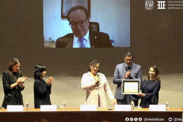 La curiosidad y la disposición a cuestionar certezas son indispensables en la historia del arte: Rector Lomelí