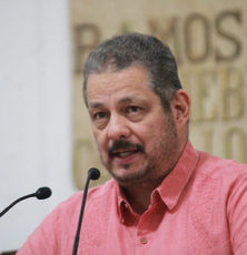 Ernesto Villarreal pide a autoridades soluciones de fondo a hundimientos en la red vial de CDMX
