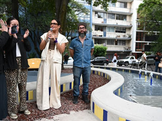Alessandra Rojo de la Vega entrega la Fuente del Hongo tras 60 años sin funcionar