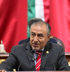 Incorporar la perspectiva de género en el diseño de sanitarios públicos de la CDMX, propone Pablo Trejo