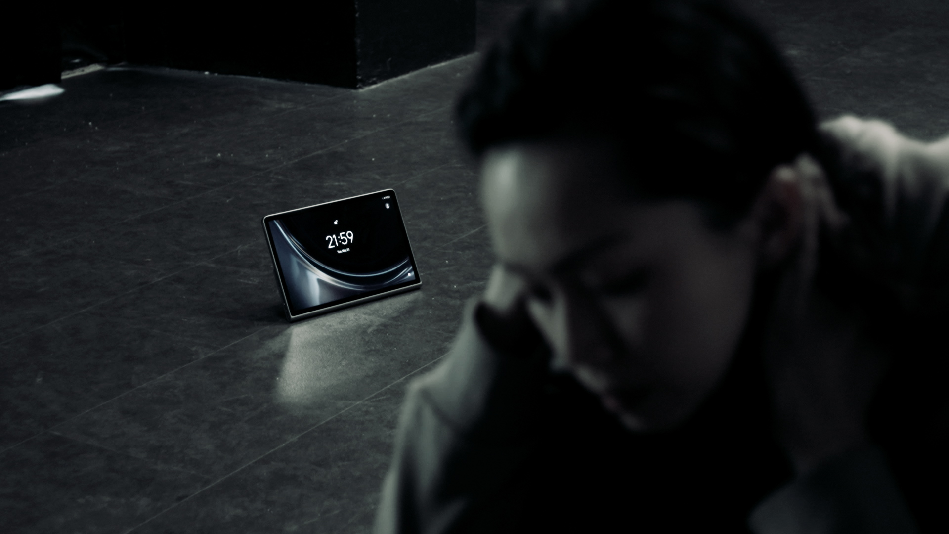 Lenovo Tab Plus - The Dancer 30s.00_00_07_01.Still001.jpg