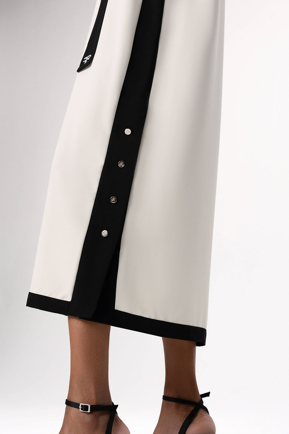 Thumbnail: Milk Color V-Neck Dress