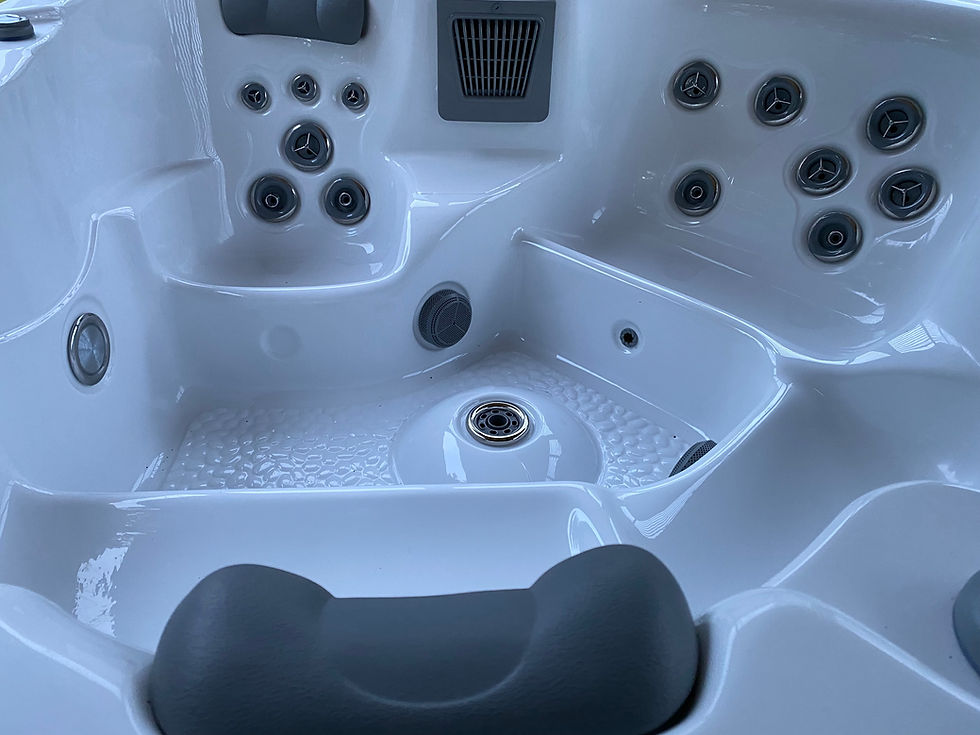 Thumbnail: King 6 Person Next Generation Hot Tub with Balboa SpaTouch 3