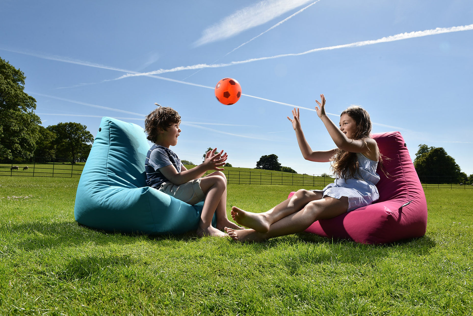 sunnypillow 20 liter EPS parels zitzakvulling | hoogwaardig piepschuim - bolletjes vulmateriaal voor zitkussen, nekkussen, zitzakken, Bean Bag, poef, stoel, microparels - geurloos en zuiver wit sunnypillow 20 liter EPS parels zitzakvulling | hoogwaardig piepschuim - bolletjes vulmateriaal voor zitkussen, nekkussen, zitzakken, Bean Bag, poef, stoel, microparels - geurloos en zuiver wit