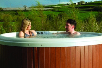 28 Days Hot Tub Hire