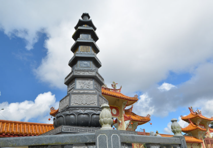 SAM POH TEMPLE