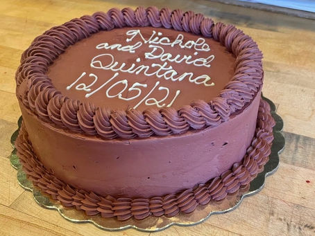 How To Decorate A Buttercream Cake