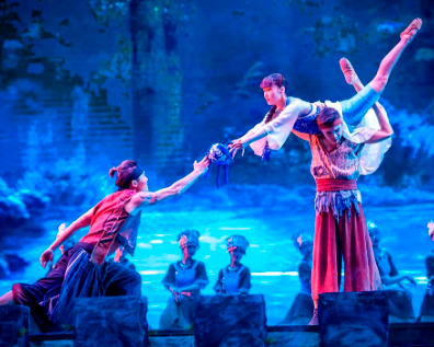 Charming Xiangxi Performance