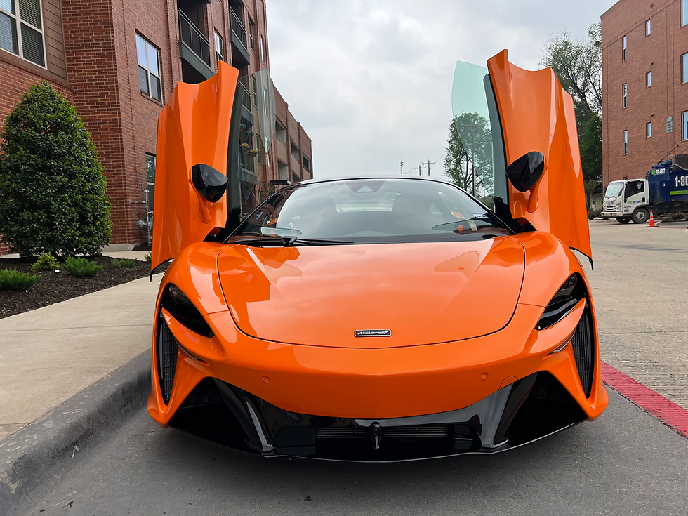 McLaren Artura - Grapevine