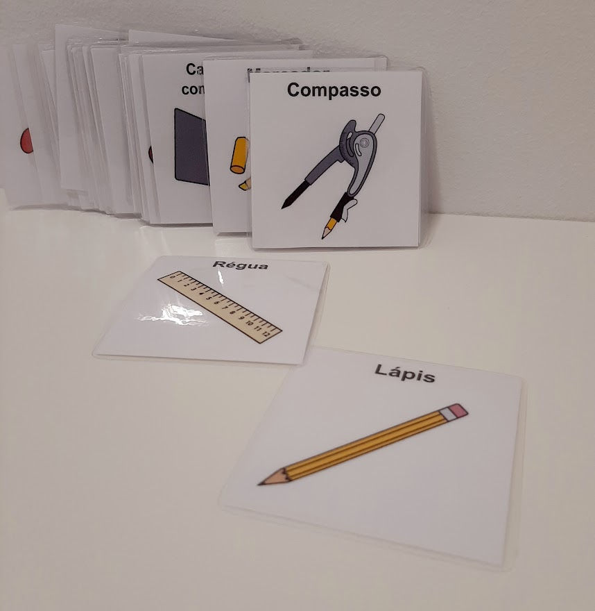 Miniatura: Material escolar