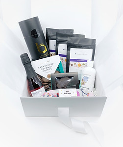 New Mum Pregnancy Gift Box.jpg
