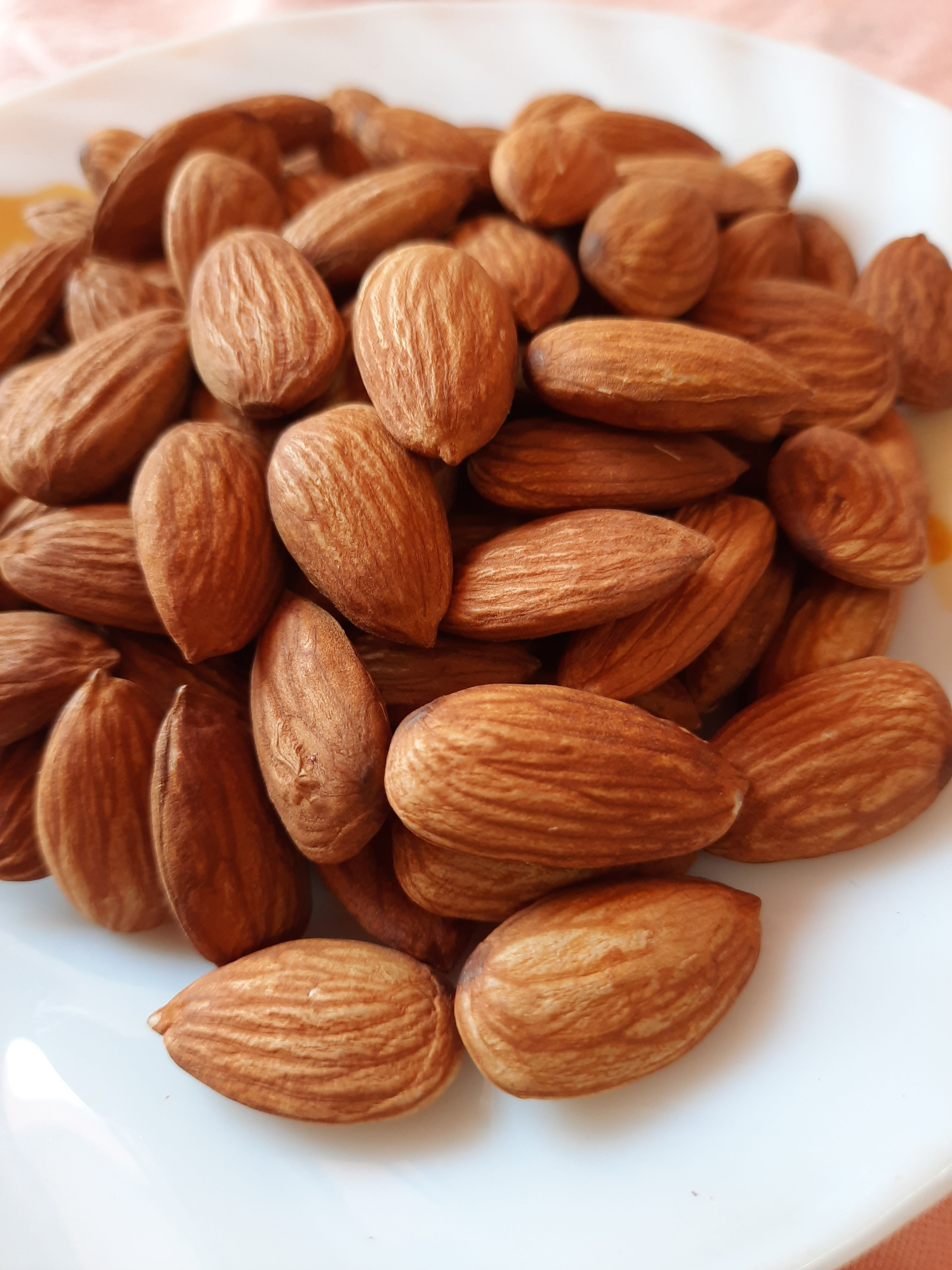 California Almonds Superior