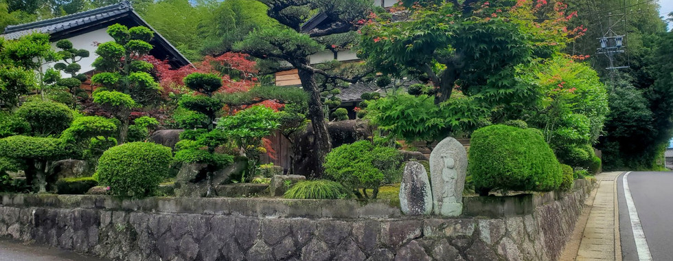 Home in Ena with amazing Japanese garden