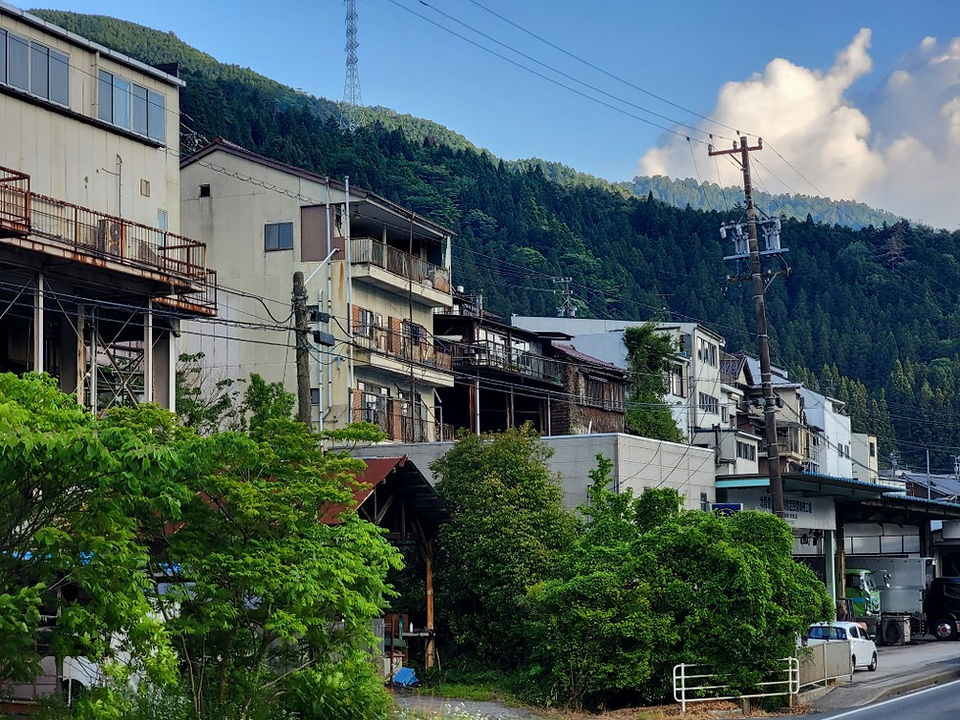 Homes overlooking the river in Nagiso
