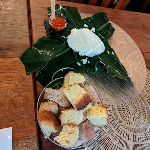 Bread, Queijo Fresco, and Pimenta Moida