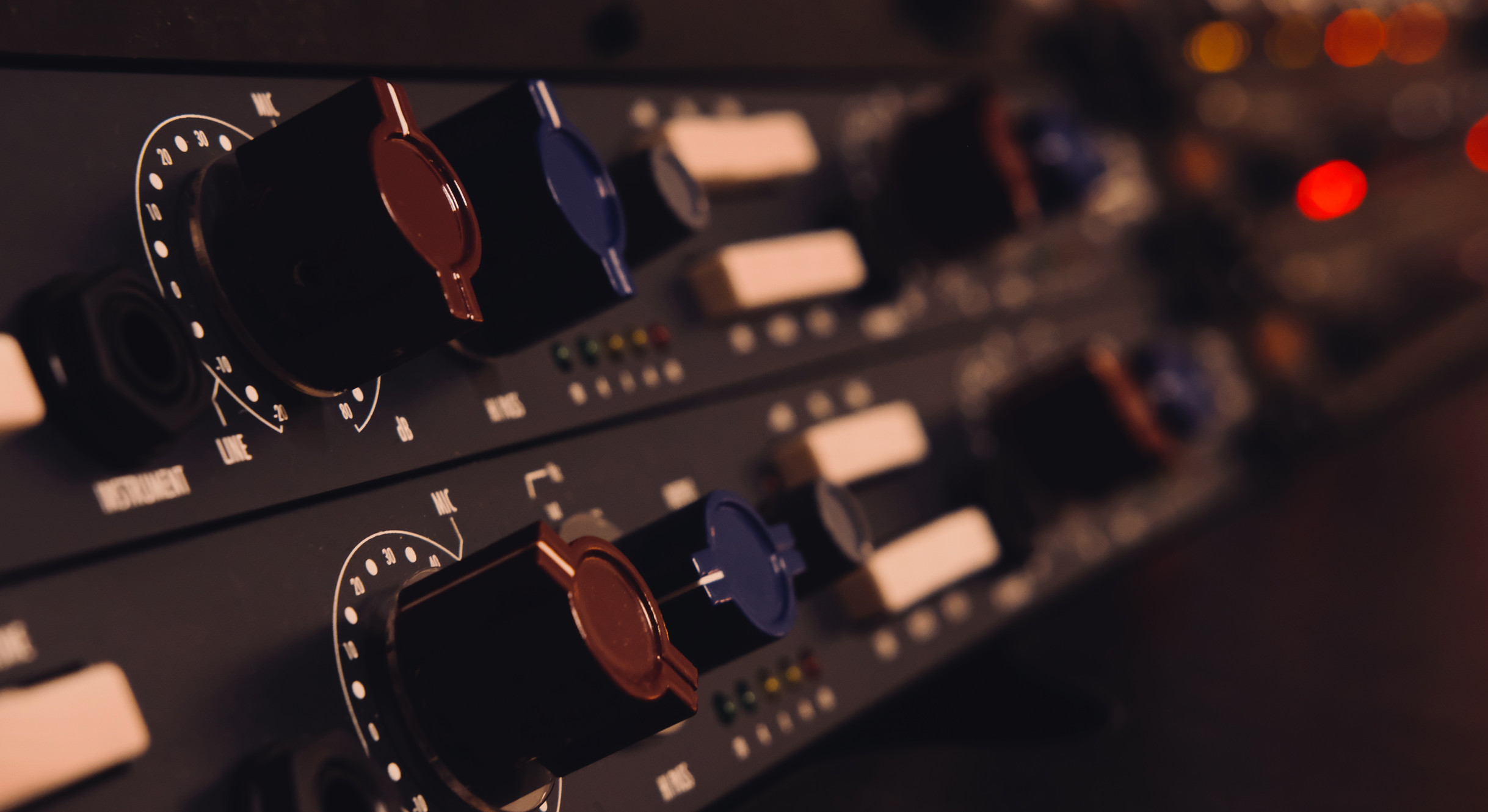 EQUIPMENT | Noluckaudio