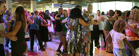 Baile-SESC-24-de-maio.jpg