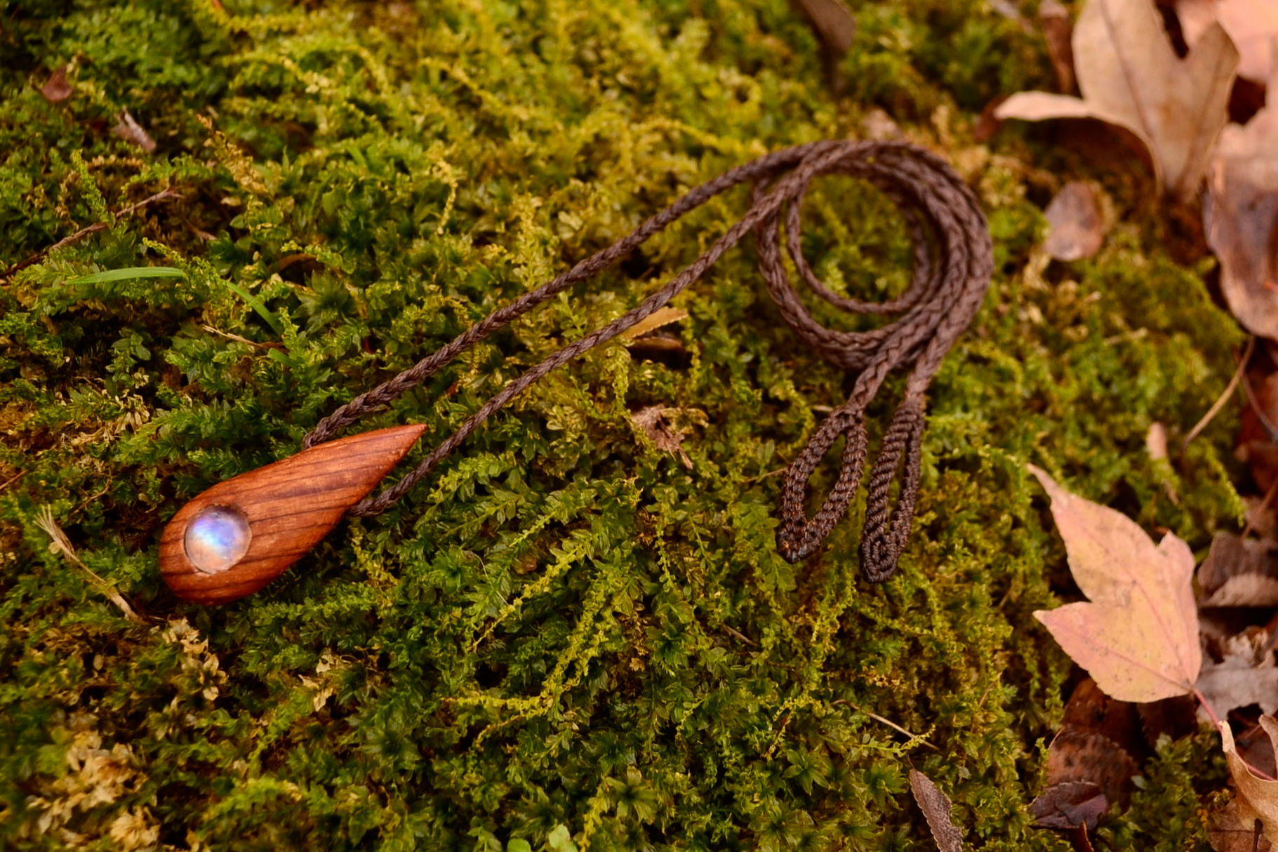 YAKUSUGI jewelry - Rainbow moon stone - しずくの妖精ペンダント
