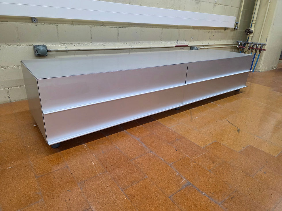 Miniaturbild: Designer Lowboard / TV-Möbel Wellis für Interio