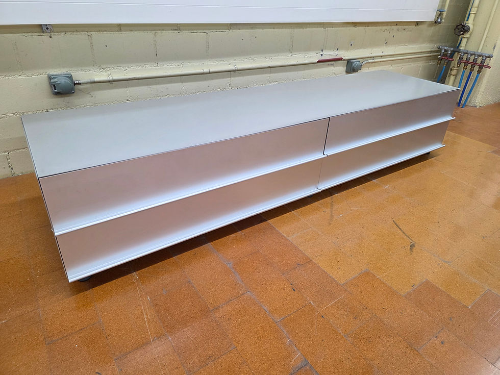 Miniaturbild: Designer Lowboard / TV-Möbel Wellis für Interio
