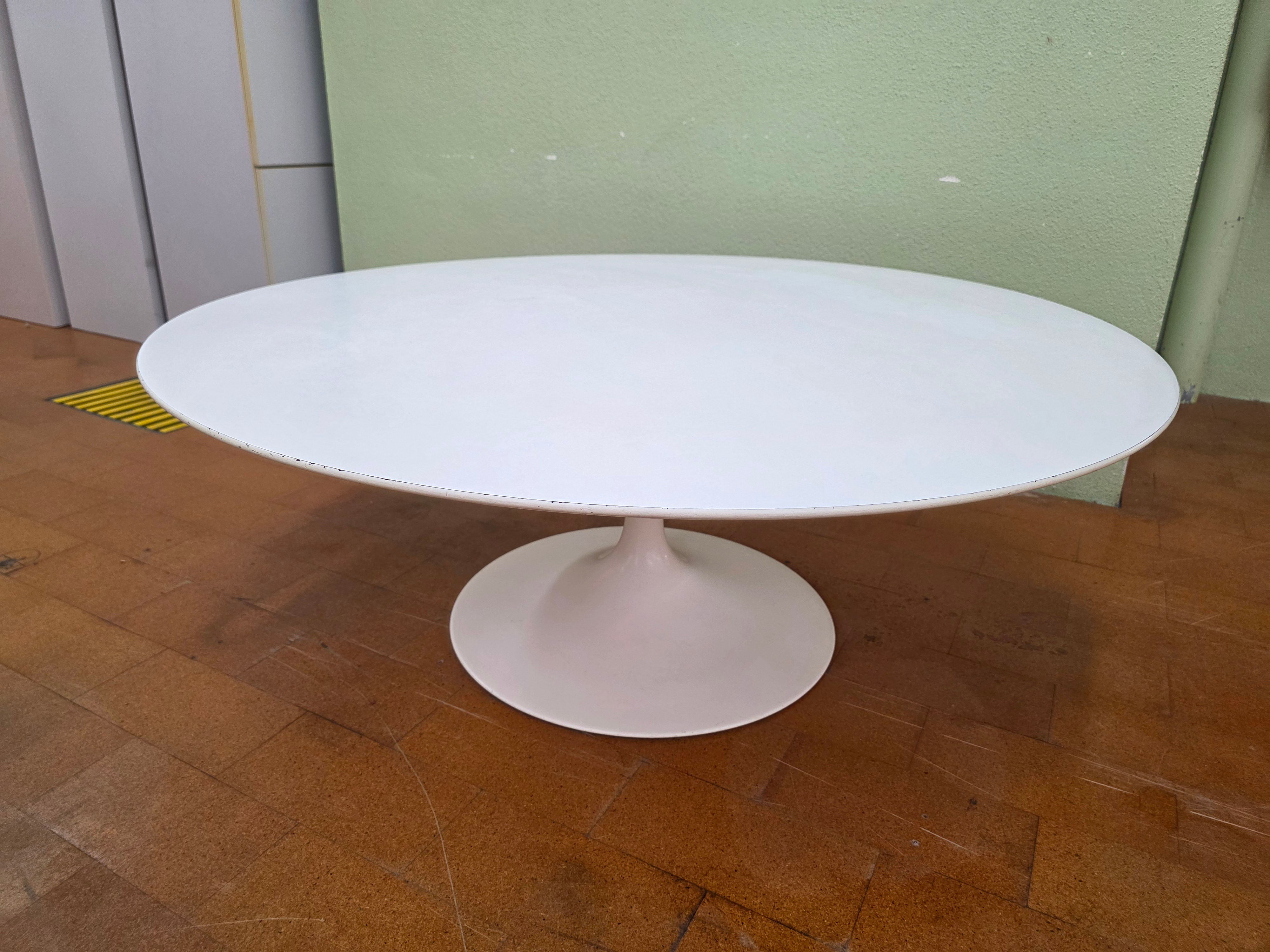 Designer Vintage Tulip Couchtisch Eero Saarinen für Knoll