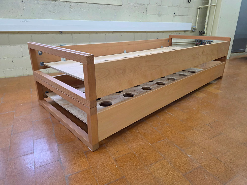 Miniaturbild: Designer Raumsparbett Modell Oberland v. Humo Design Schweiz