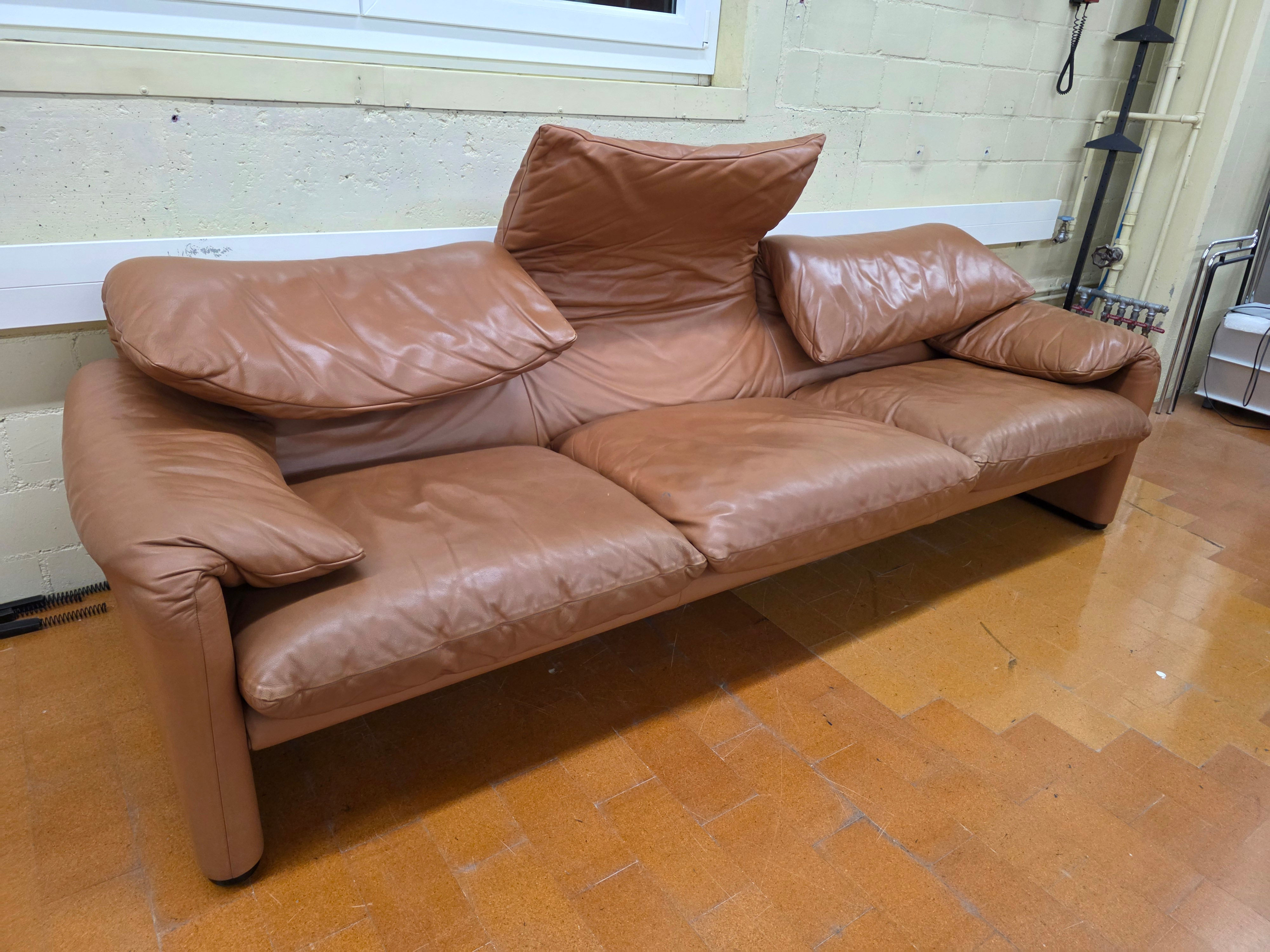 Designklassiker Sofa Maralunga von Cassina Leder