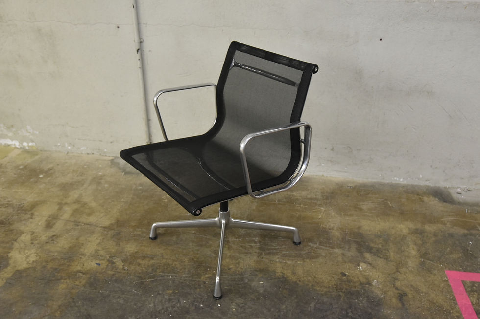 Miniaturbild: Eames Aluminium Chair EA 108, Vitra