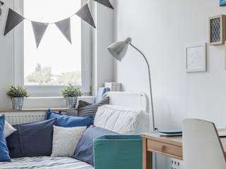 Personalized Home Decor That Doesn’t Create Clutter