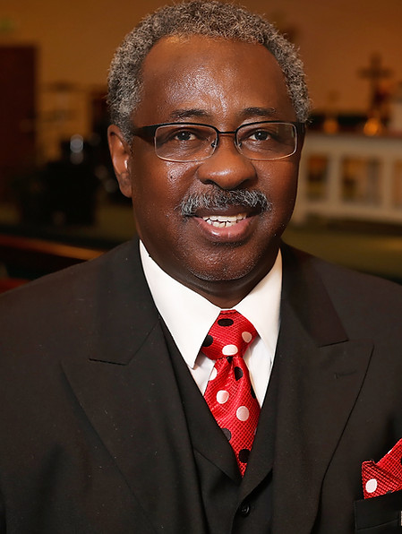 Robert M. Alexander, Jr., Pastor.jpg
